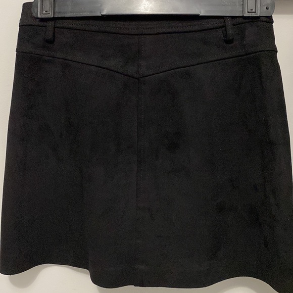 Zara mini skirt with clip-on buttons down the middle - Picture 2 of 3